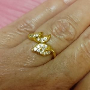 New size 8 or 9 18kgf cz ring